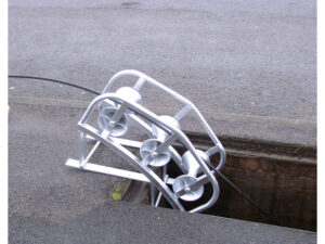 Manhole Lead Roller