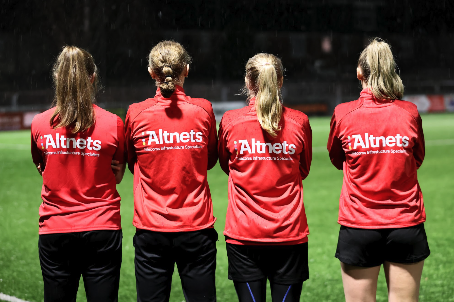 Read more about the article Investing in our Community: Worthing Football Club Women’s Team is now sponsored by Altnets